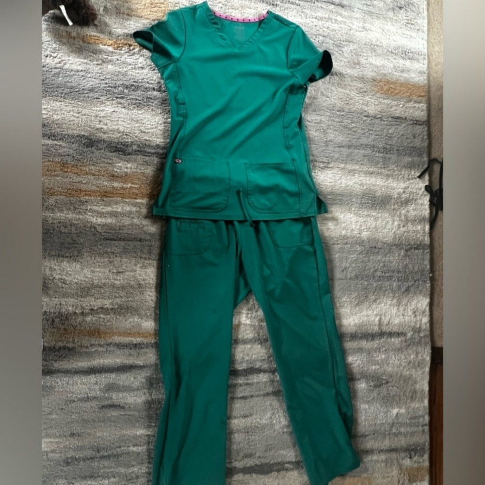 Heartsoul Scrub Set
